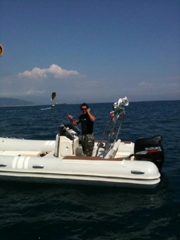 gommone d'assistenza